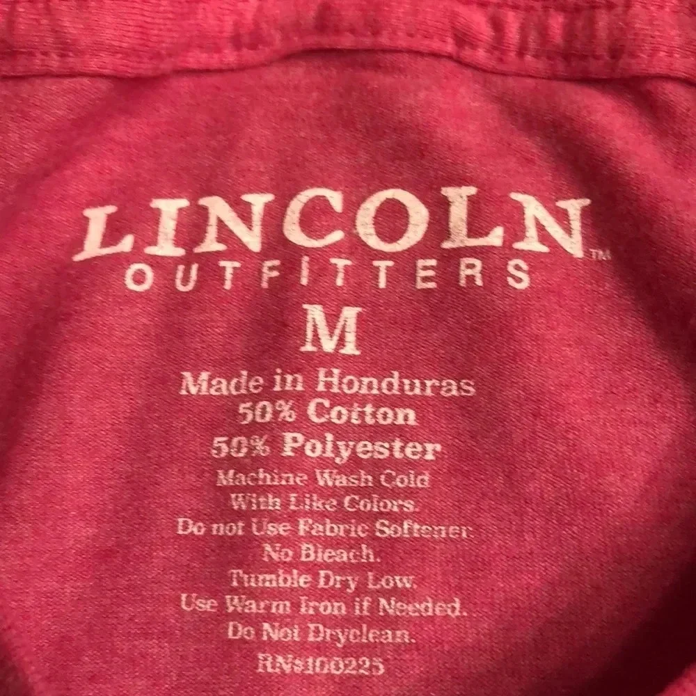 Lincoln Outfitters Beer Drinking Babe Pink Tee Shirt M